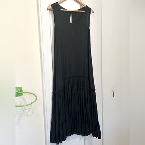 Elegant Linen Black Sleeveless Dress